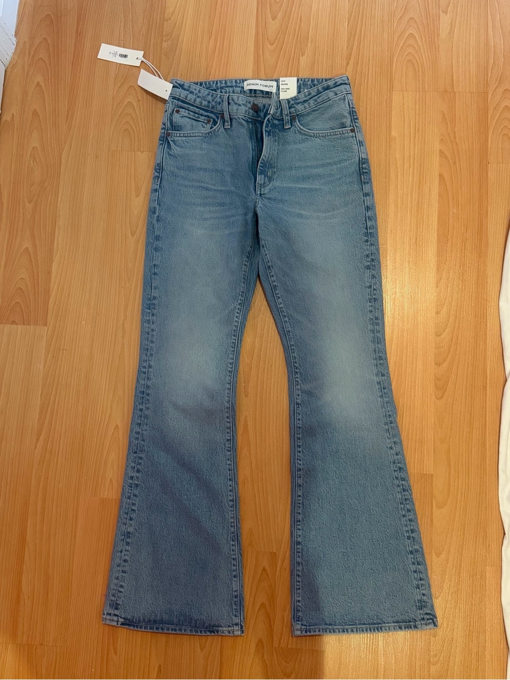Aritzia Denim Forum Denise Mid Rise Women's Light Blue Flare Jeans